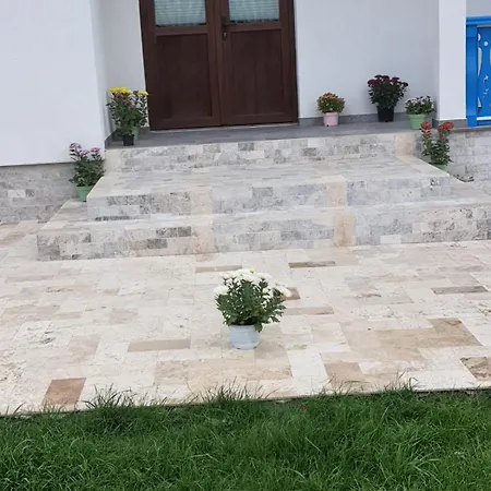 Konukevi Pensiunea Alicia Jurilovca